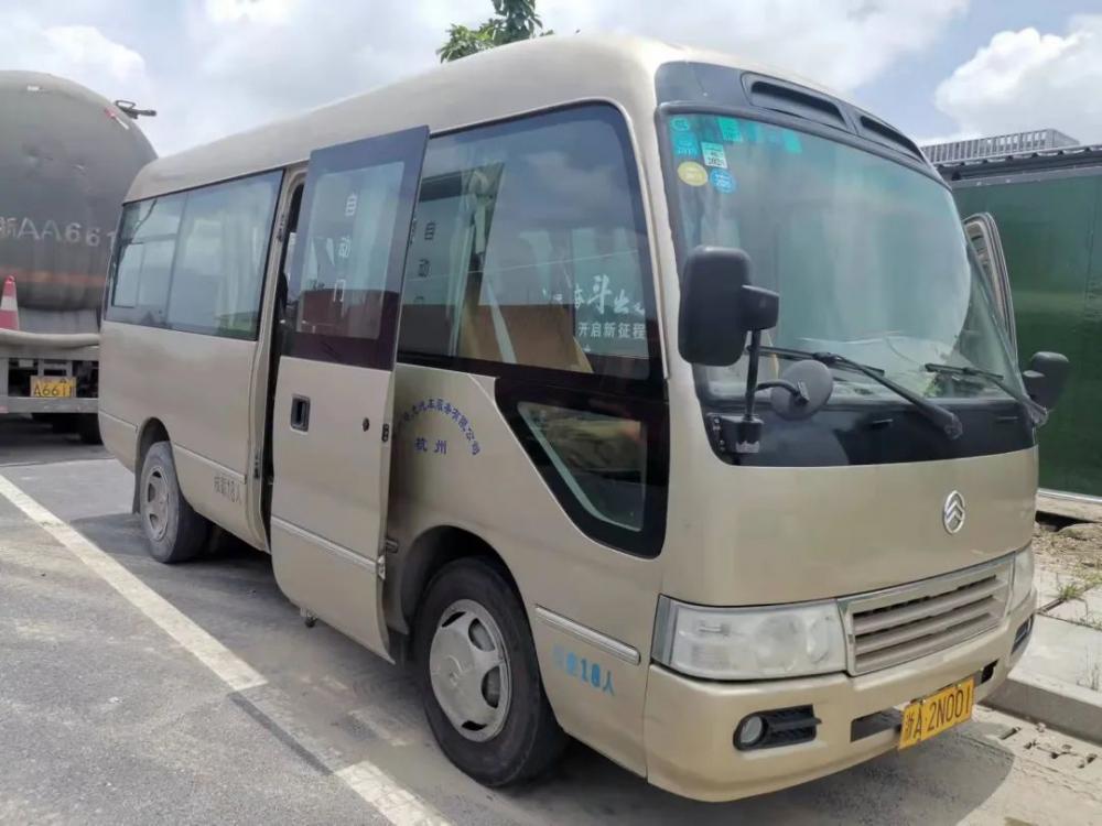 转让 18座金旅客车 二手金龙